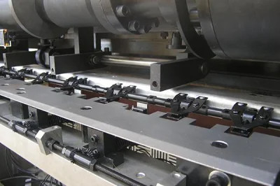 Folha automática giratória que carimba a máquina cortando 750 x 560mm