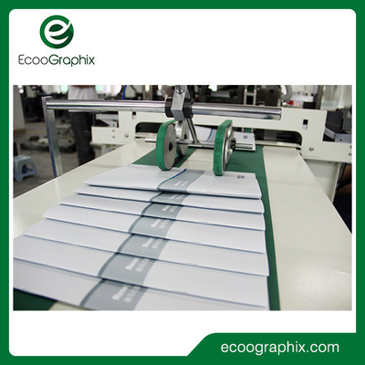 Costura de sela totalmente automático do equipamento do emperramento de livro do tela táctil