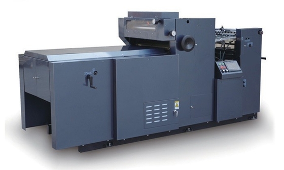 Ponto automático de 620×450mm e máquina UV total do revestimento e do envernizamento