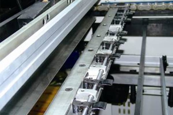 Máquina de carimbo e cortando 1060 x 760mm da folha automática de Ecoographix