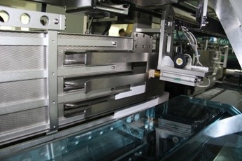 Máquina de emperramento automática do livro de 4 Digitas das braçadeiras