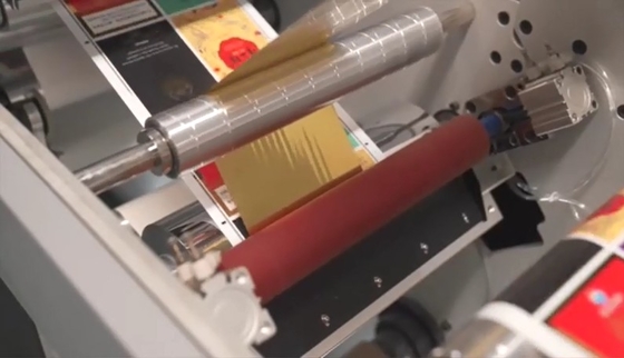 Folha de Digitas que carimba e que enverniza a máquina 6m/Min do realce da etiqueta - 30m/Min