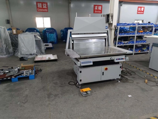 Máquina movimentando-se de papel automática com alimentação contínua