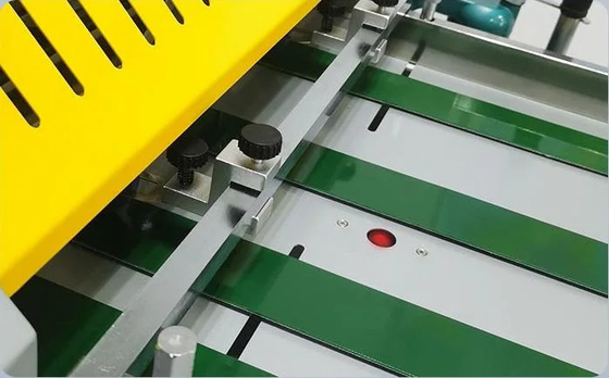 Máquina de estratificação do formato pequeno da largura de EcooGraphix 720mm com os cortadores para o uso do escritório