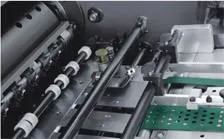 Muliti colore a máquina de impressão de Sheetfed do livro imprimindo deslocado da máquina