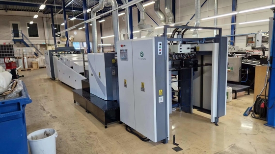 Máquina de revestimento de pontos UV e de revestimento global com alta velocidade 9000 folhas/hora