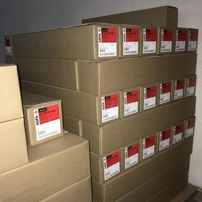 Tinta de impressão de secagem de polimerização oxidativa offset com base em solvente com materiais de ligação