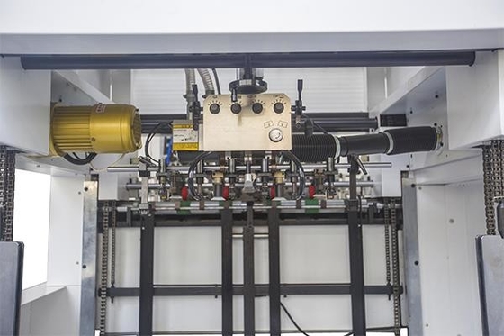 Máquina de corte de papelão totalmente automática com máquina de corte de papelão