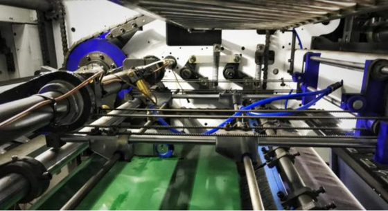 Máquina automática de corte e esboçamento a moagem com dispositivo de descolagem automática