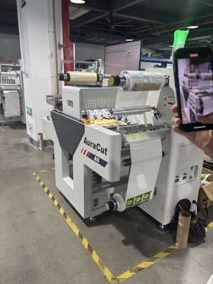 Cortador Digital de Etiquetas Aura Cut A6, 330mm de Largura, Velocidade de 11m/min