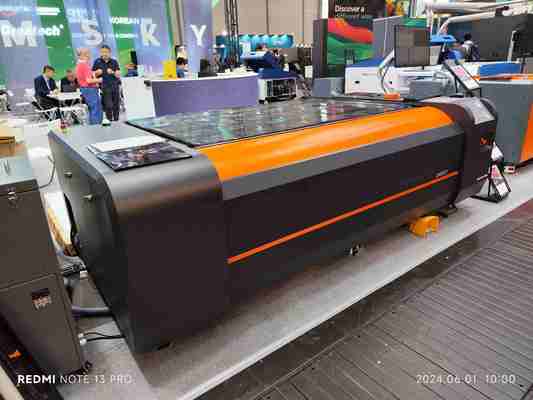 Marca registrada do grande formato que imprime a máquina de fatura de placa do CTP Flexo