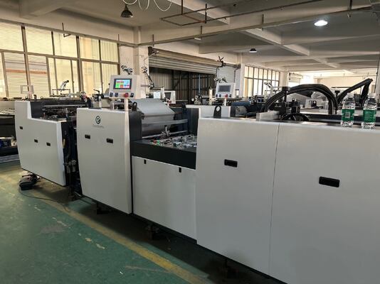Laminador automático de filme térmico pré-revestido de alta eficiência com largura máxima de 1080 mm e velocidade de 10-60 m/min