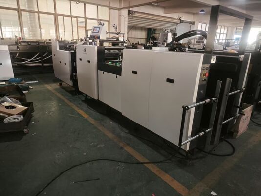 Laminador automático de filme térmico pré-revestido de alta eficiência com largura máxima de 1080 mm e velocidade de 10-60 m/min