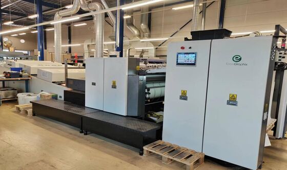 9500 sph A1 Máquina de Vernizamento de Pontos UV com Tamanho Máximo de Folha 720x1060mm e Espessura 80-500gsm