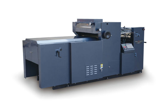 350gsm máquina de envernizamento UV 5000pcs/H da largura da placa 620mm
