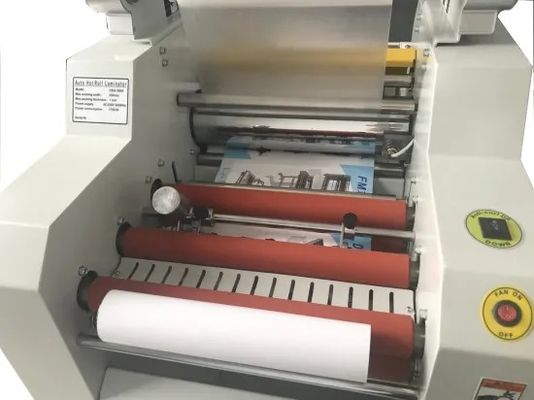 25um laminador lateral hidráulico do filme 340mm único para a impressão de laser