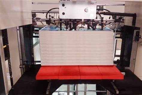 Máquina automática de revestimento de pontos UV 9000Folias/H 730x1060mm