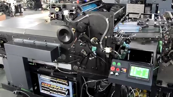 Máquina de revestimento UV do ponto do livro 5500PCS/H para etiquetas adesivas